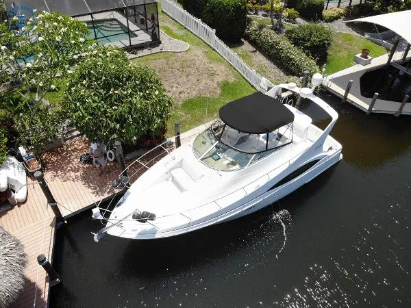 Slide: The Image of Carver Yachts 350 Mariner Diesel 2003 - 1