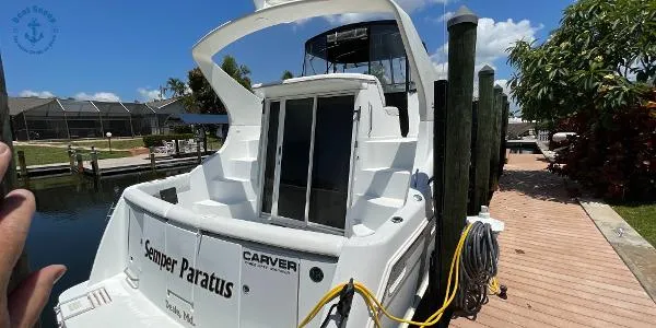 Slide: The Image of Carver Yachts 350 Mariner Diesel 2003 - 10