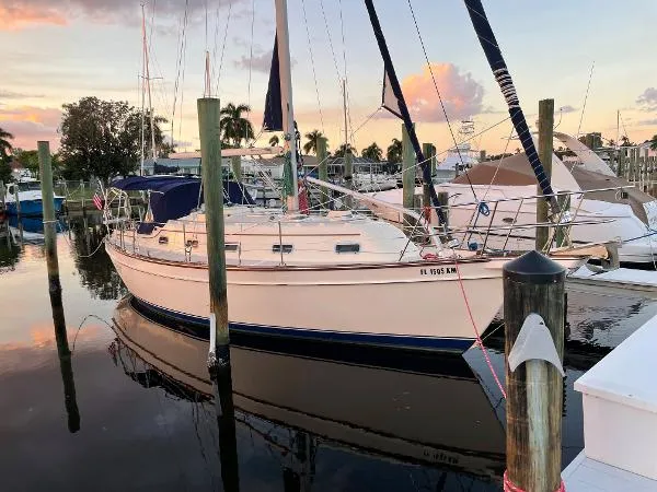 Slide: The Image of Island Packet 350 1998 - 0