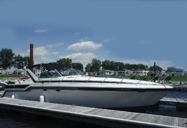 Slide: The Image of Wellcraft 4350 Portofino 1987 - 0