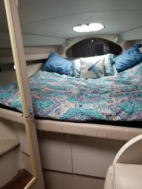 Slide: The Image of Cruisers 3375 Esprit 1997 - 1