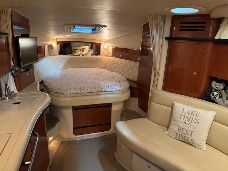 Slide: The Image of Sea Ray Sundancer 320 2002 - 13