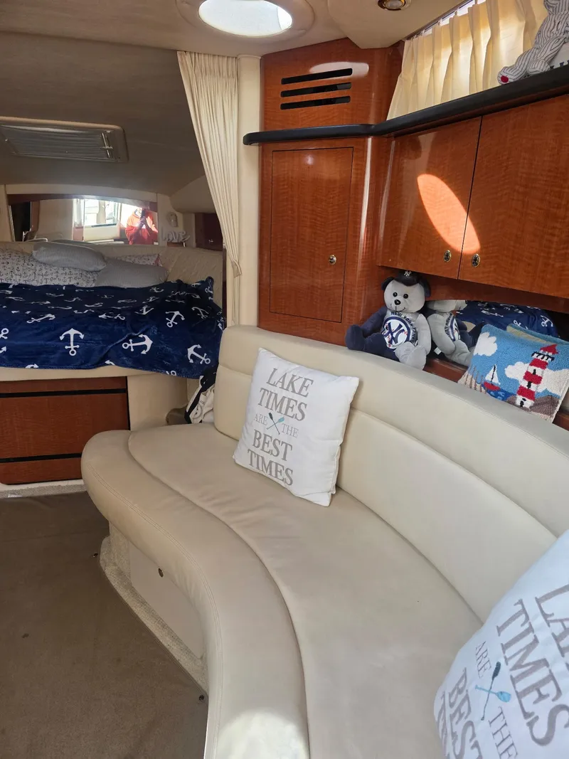 Slide: The Image of Sea Ray Sundancer 320 2002 - 7