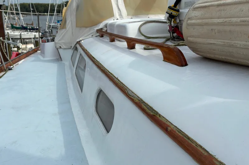 Slide: The Image of Hinckley Yachts Bermuda 40 1970 - 14