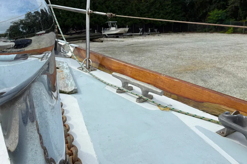 Slide: The Image of Hinckley Yachts Bermuda 40 1970 - 66