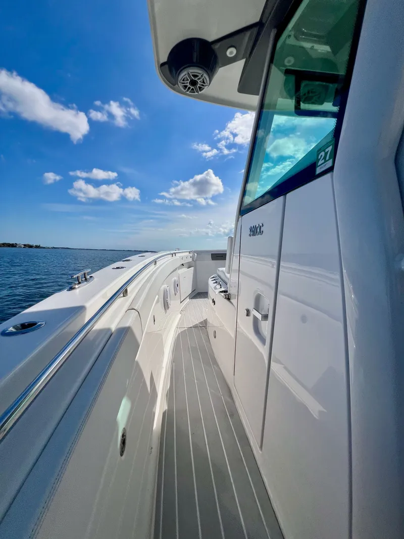 Slide: The Image of Caymas 341 CC 2021 - 22