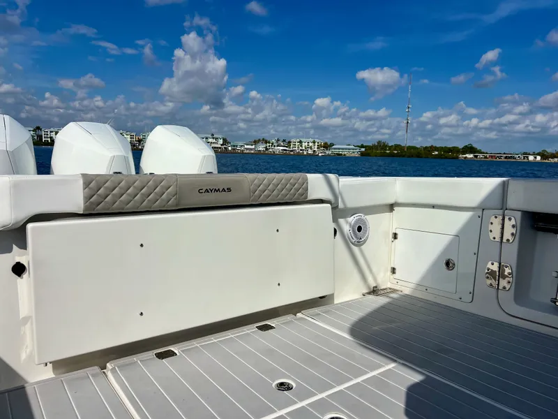 Slide: The Image of Caymas 341 CC 2021 - 5
