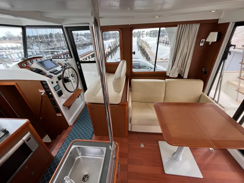 Slide: The Image of Beneteau Swift Trawler 34 2014 - 58