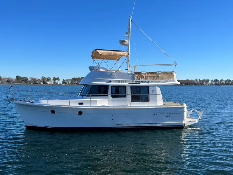 Slide: The Image of Beneteau Swift Trawler 34 2014 - 81