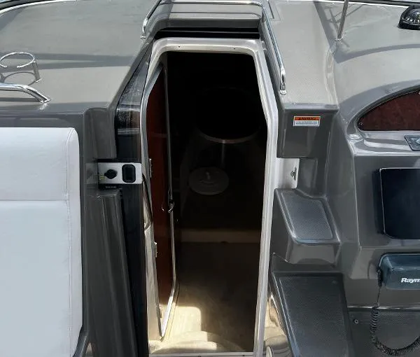Slide: The Image of Regal 2860 Window Express 2007 - 11