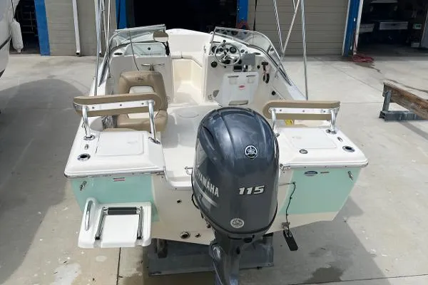 Slide: The Image of Key West 176 Dual Console 2016 - 9