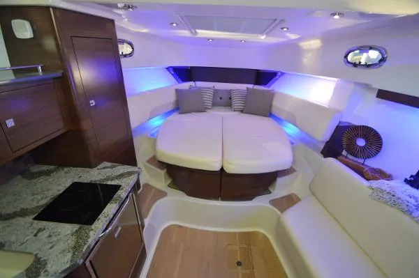 Slide: The Image of Boston Whaler 345 Conquest 2021 - 9