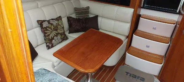 Slide: The Image of Tiara 3500 Open 2000 - 4