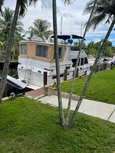 Slide: The Image of Heritage East Sundeck Trawler 1989 - 10