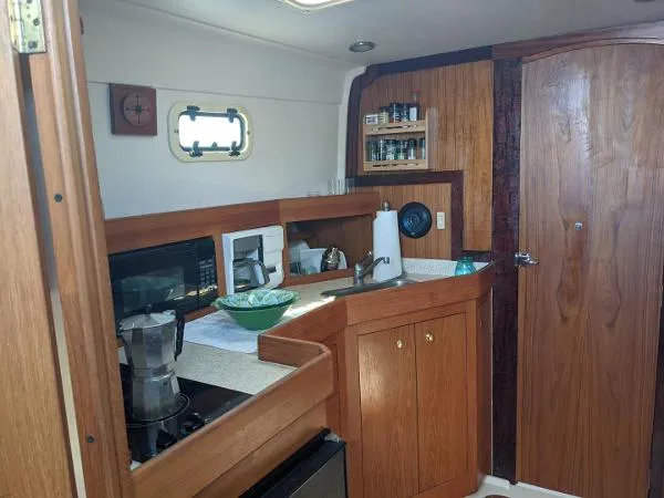 Slide: The Image of Mainship Pilot 34 2000 - 3