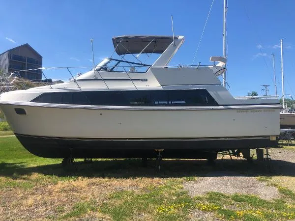 Slide: The Image of Carver Yachts 35 1986 - 0
