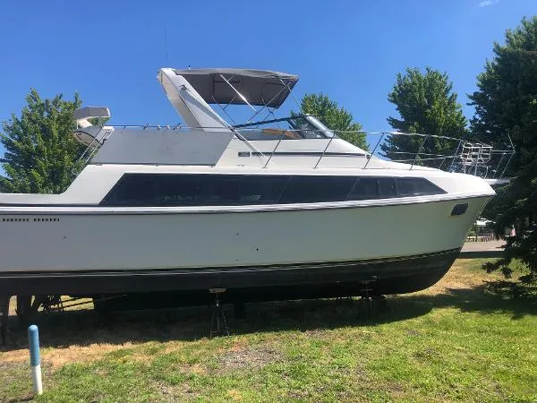Slide: The Image of Carver Yachts 35 1986 - 1