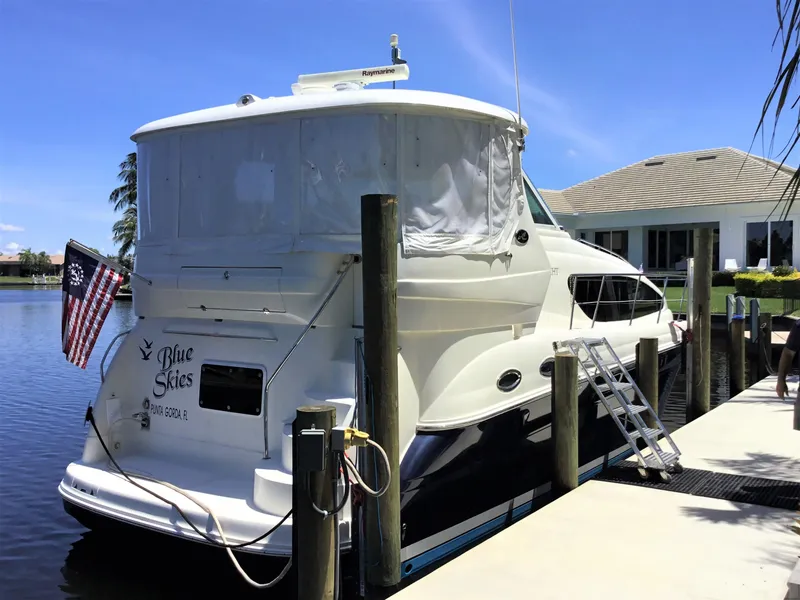 Slide: The Image of Sea Ray 40 Motor Yacht 2005 - 5