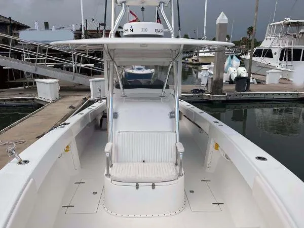 Slide: The Image of Venture 34 Center Console 2000 - 3