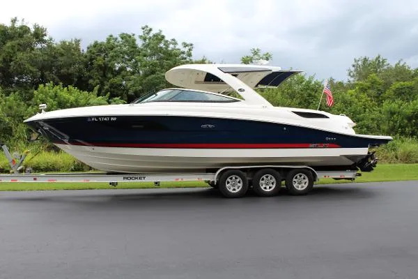 Slide: The Image of Sea Ray 350 SLX 2016 - 1