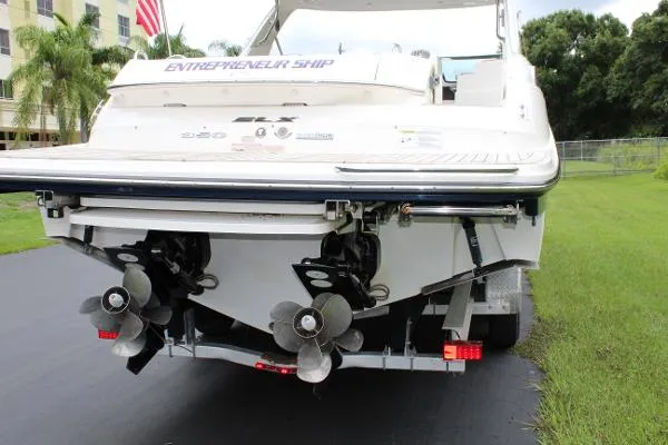 Slide: The Image of Sea Ray 350 SLX 2016 - 7