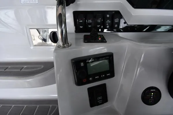 Slide: The Image of Regal 28 Express 2019 - 11