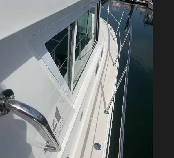 Slide: The Image of Albin 28 TE FLUSH DECK 2007 - 4