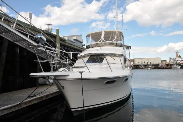 Slide: The Image of Carver Yachts AFT CABIN 38 1991 - 3
