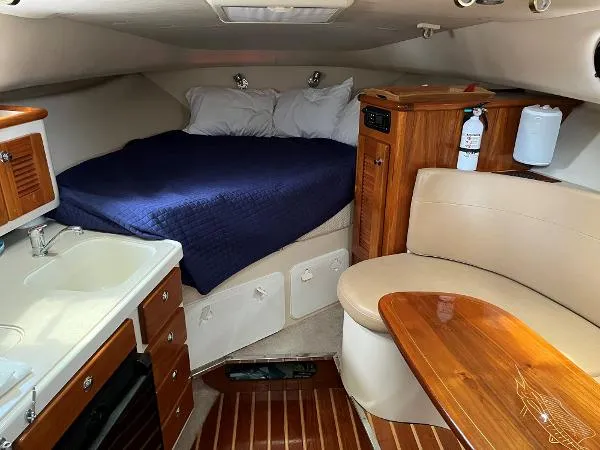 Slide: The Image of Pursuit 3370 Offshore 2006 - 5
