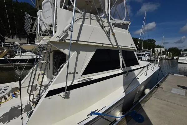 Slide: The Image of Viking 41 Convertible 1986 - 10