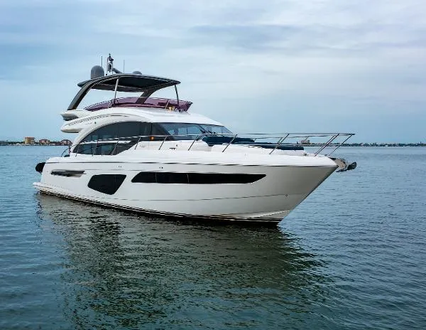 Slide: The Image of Princess 62 Flybridge 2018 - 1
