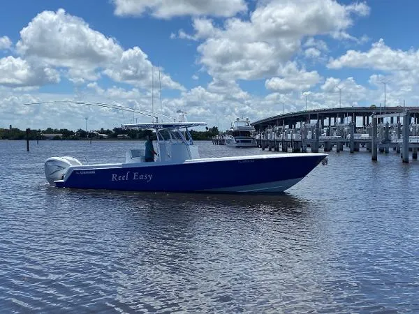 Slide: The Image of Contender 35 ST 2021 - 1