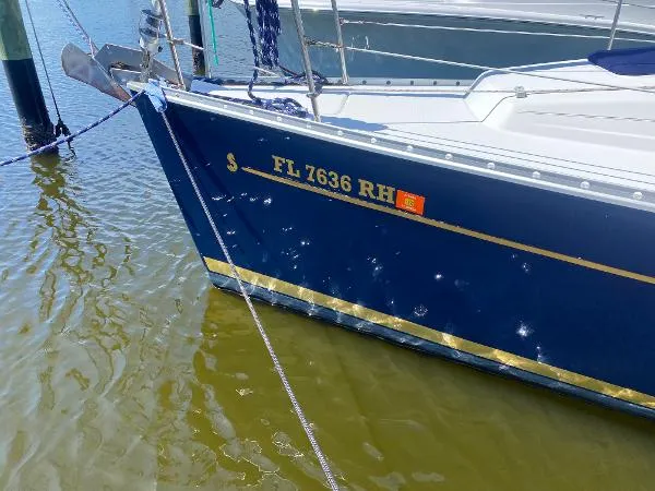 Slide: The Image of Beneteau Oceanis 311 2000 - 4