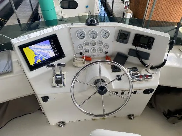 Slide: The Image of Harbor Master 52 Pilot House Wide Body River Yacht 2002 - 11