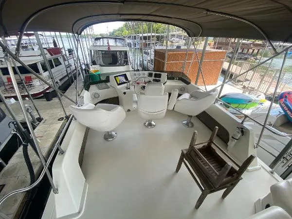 Slide: The Image of Harbor Master 52 Pilot House Wide Body River Yacht 2002 - 9