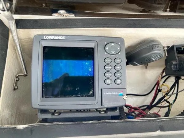 Slide: The Image of Angler 220 WA 2005 - 11