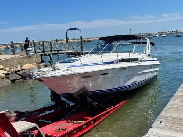 Slide: The Image of Sea Ray 340 Sundancer 1987 - 1