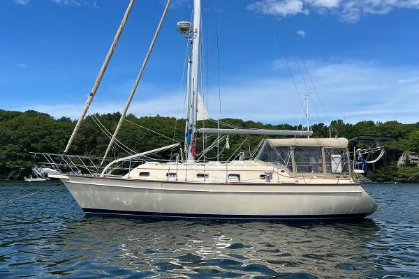 Slide: The Image of Island Packet 370 2005 - 6