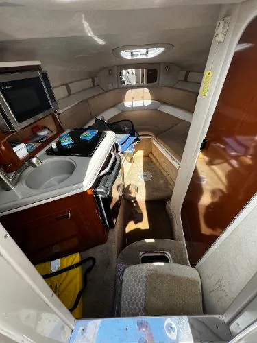 Slide: The Image of Sea Ray 240 Sundancer 2010 - 10