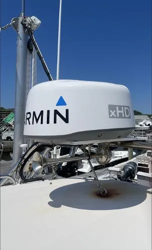 Slide: The Image of Albin 28 Flush Deck 2004 - 8