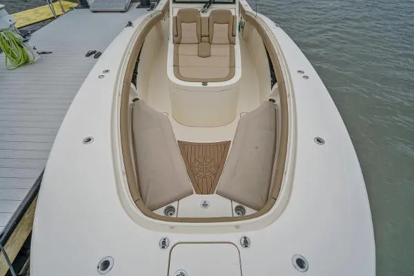 Slide: The Image of Scout 355 LXF 2019 - 5