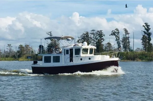 Slide: The Image of American Tug "34" Pilothouse Trawler 2011 - 0
