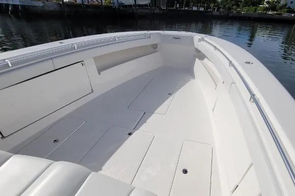Slide: The Image of Invincible 39 Open Fisherman 2019 - 10