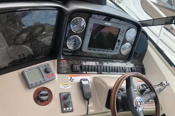 Slide: The Image of Sea Ray Sundancer 38 2008 - 7