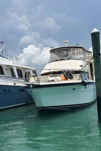 Slide: The Image of Hatteras 52 Cockpit Motor Yacht 1991 - 4