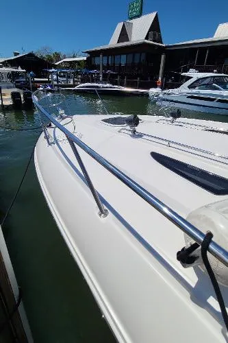 Slide: The Image of Sea Ray 330 Sundancer 2016 - 5