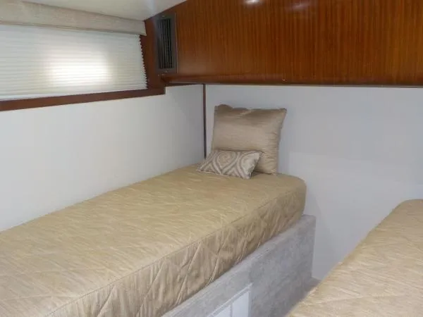 Slide: The Image of Hatteras 45 Convertible 1987 - 7
