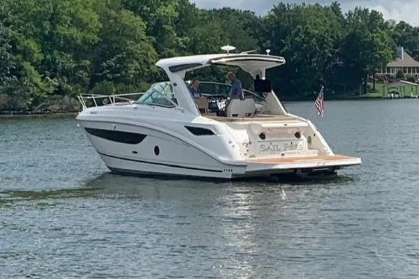 Slide: The Image of Sea Ray 350 Sundancer 2016 - 4