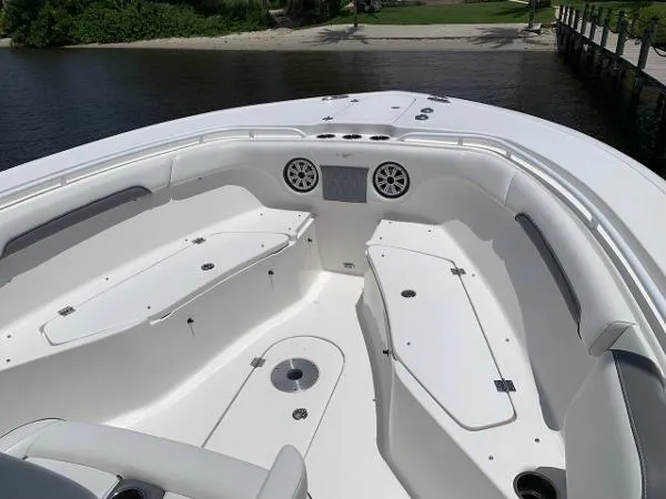 Slide: The Image of Tidewater 280 CC Adventure 2018 - 11