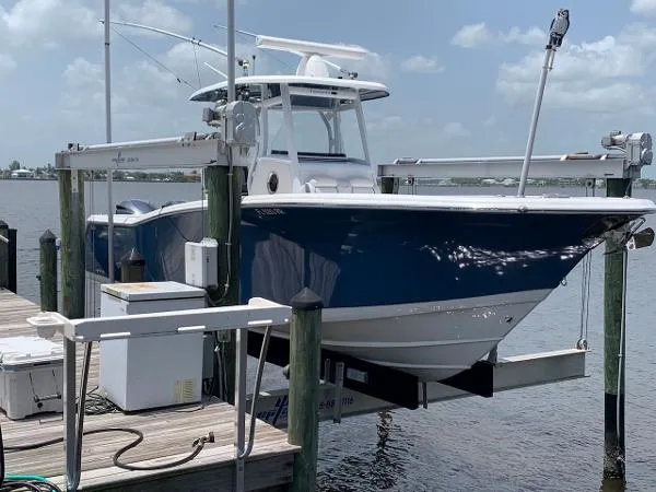 Slide: The Image of Tidewater 280 CC Adventure 2018 - 2
